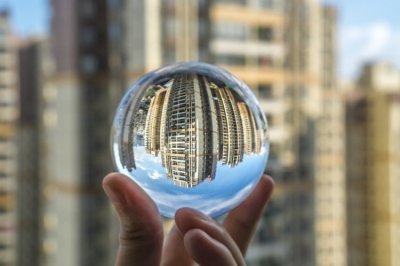 La crisi del settore uffici negli Stati Uniti: morosità record e segnali d’allarme globali. Rischio bolla.